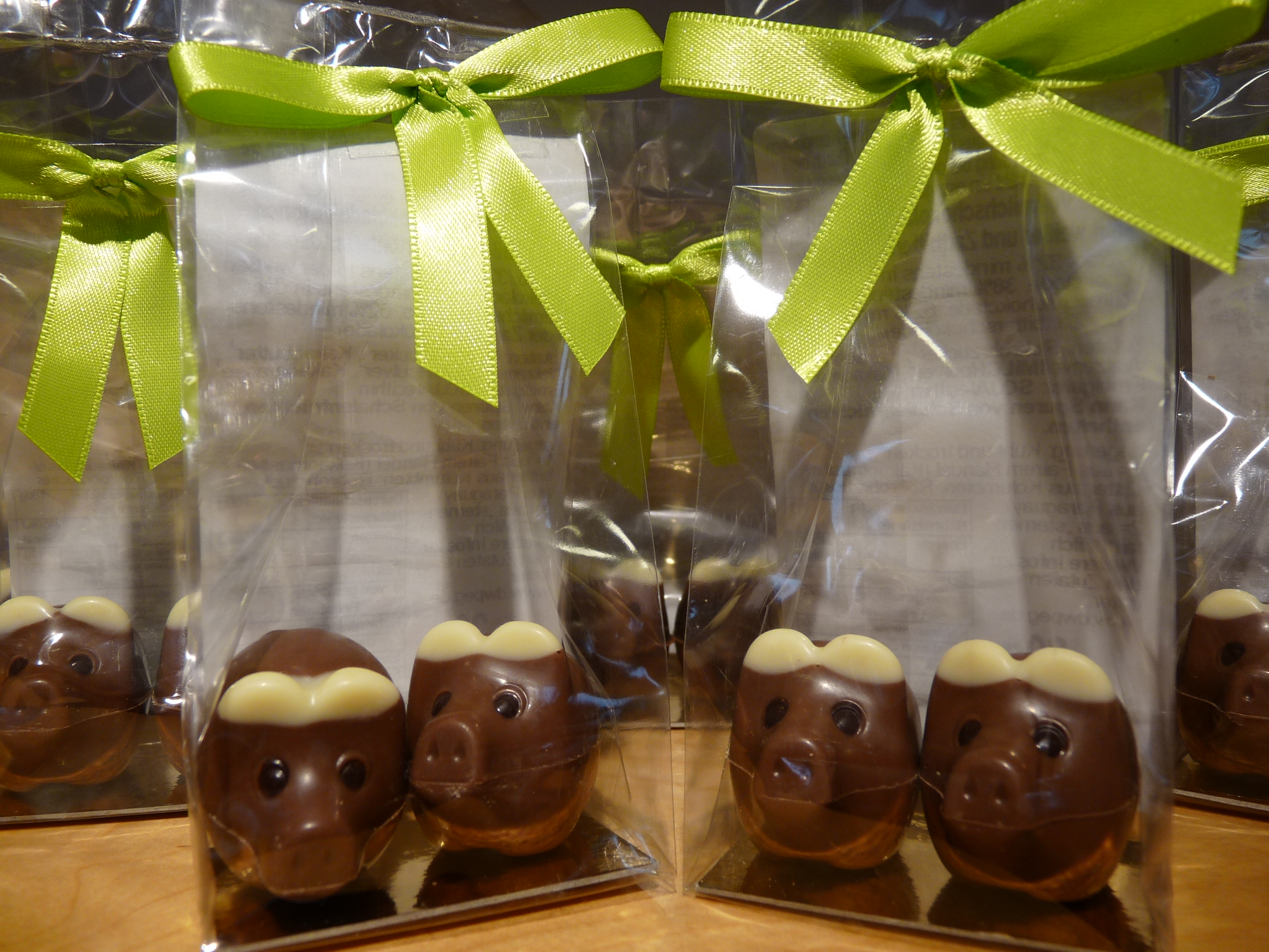 Glücksschweinchen aus Schokolade - alle Zutaten aus fairem Handel
